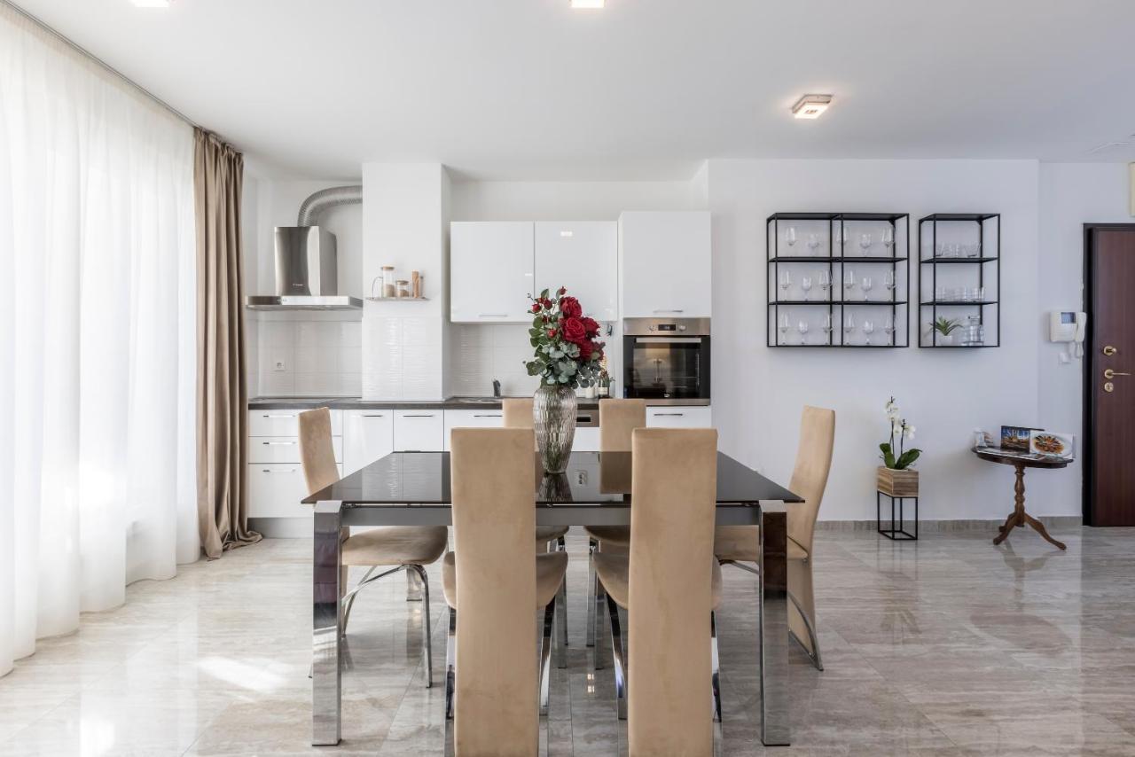 Luxury Rooftop Apartment Zalato Split Buitenkant foto