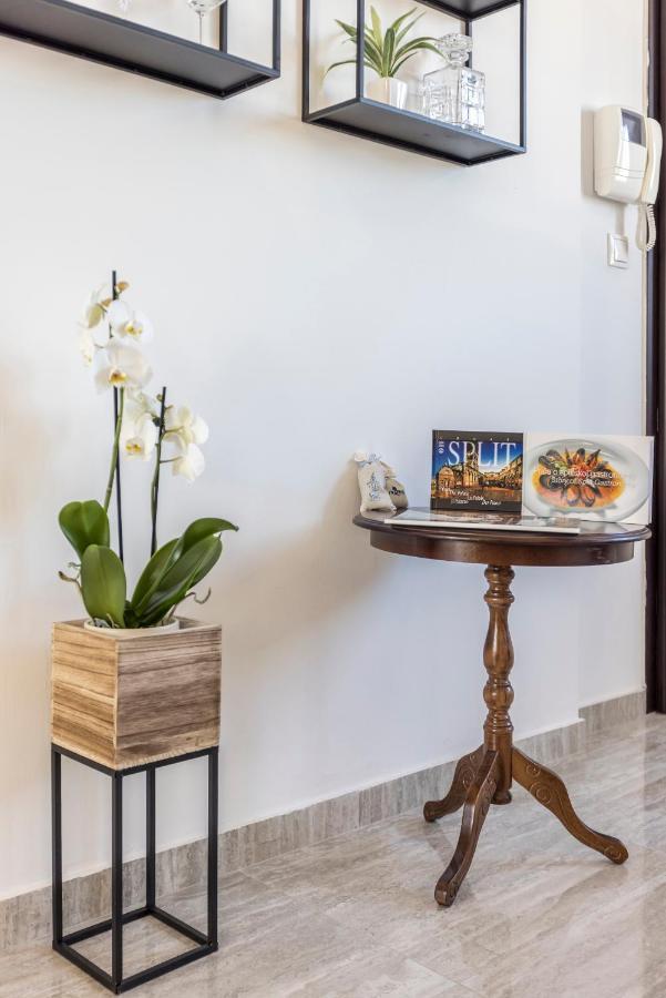 Luxury Rooftop Apartment Zalato Split Buitenkant foto